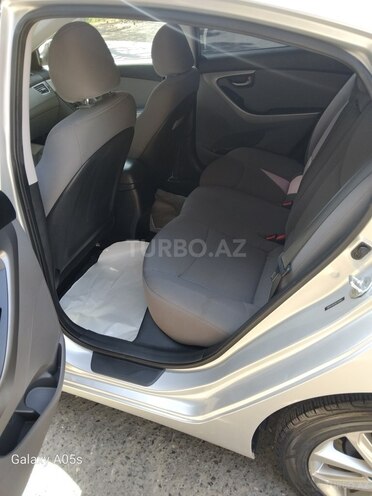 Hyundai Elantra 2015, 122,000 km - 1.8 l - Bakı