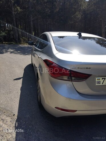 Hyundai Elantra 2015, 122,000 km - 1.8 l - Bakı