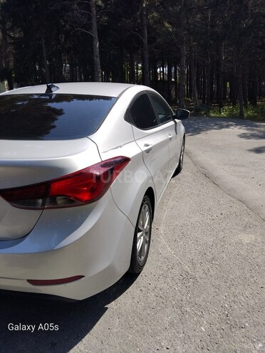 Hyundai Elantra 2015, 122,000 km - 1.8 l - Bakı