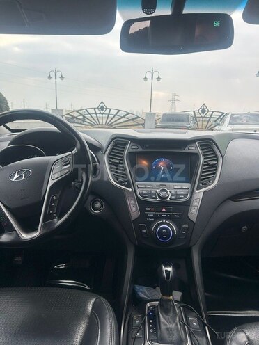 Hyundai Santa Fe-10