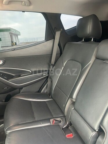 Hyundai Santa Fe-11