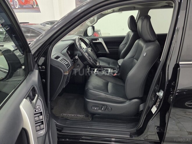 Toyota Land Cruiser Prado-8