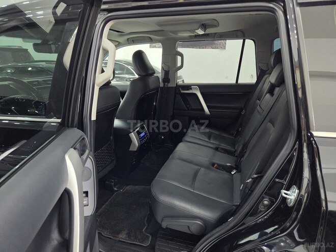 Toyota Land Cruiser Prado-10