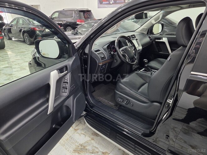 Toyota Land Cruiser Prado-9