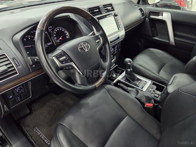 Toyota Land Cruiser Prado-7