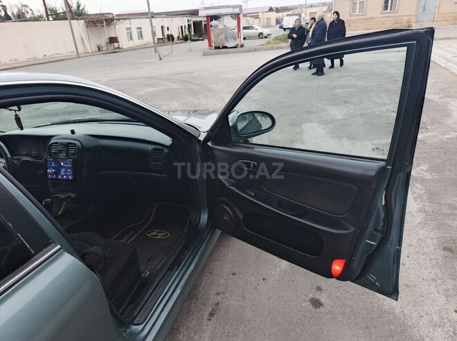 Hyundai Sonata-19