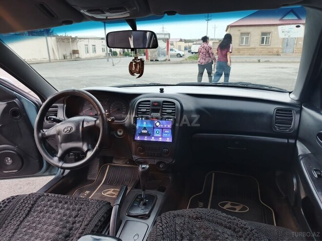 Hyundai Sonata-20