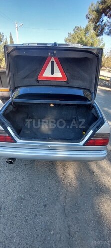 Mercedes E 200 1995, 690,000 km - 2.0 l - Bakı