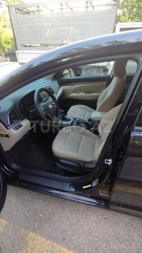 Hyundai Elantra 2018, 173,809 km - 2.0 l - Bakı