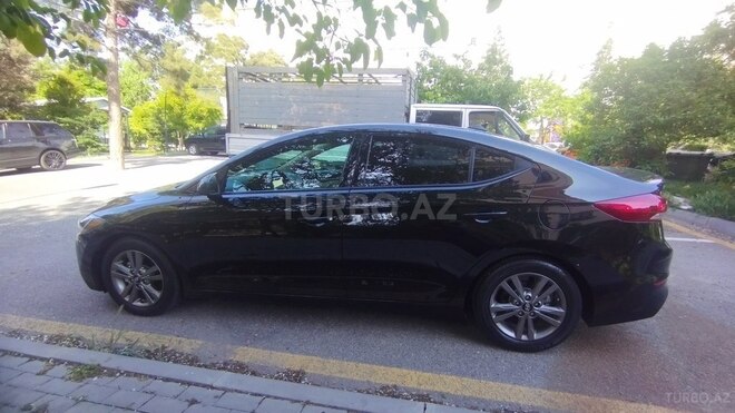 Hyundai Elantra 2018, 173,809 km - 2.0 l - Bakı