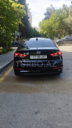 Hyundai Elantra 2018, 173,809 km - 2.0 l - Bakı