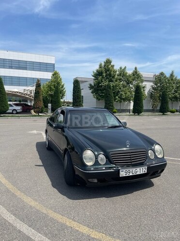 Mercedes E 320 2000, 294,000 km - 3.2 l - Bakı