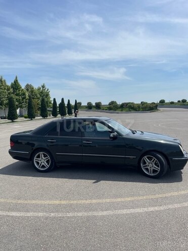 Mercedes E 320 2000, 294,000 km - 3.2 l - Bakı