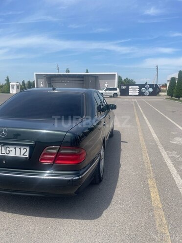 Mercedes E 320 2000, 294,000 km - 3.2 l - Bakı