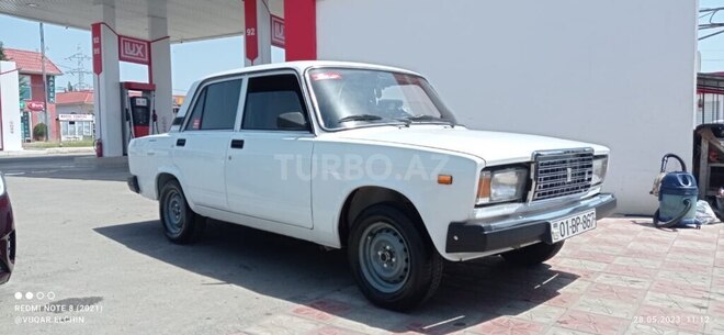 LADA (VAZ) 2107 2004, 98,000 km - 1.6 л - Yardımlı
