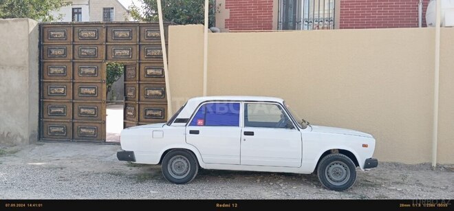 LADA (VAZ) 2107 2004, 98,000 km - 1.6 л - Yardımlı