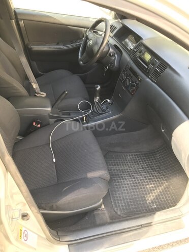 Toyota Corolla 2004, 380,000 km - 1.4 l - Bakı