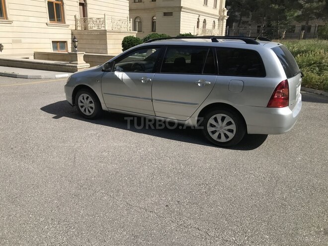 Toyota Corolla 2004, 380,000 km - 1.4 l - Bakı