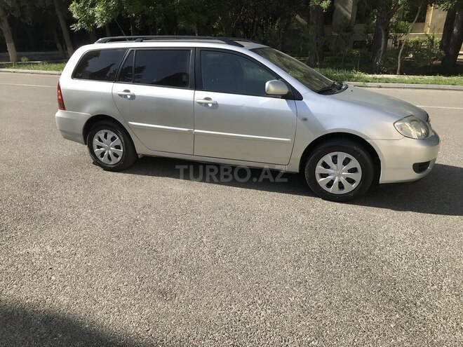 Toyota Corolla 2004, 380,000 km - 1.4 l - Bakı