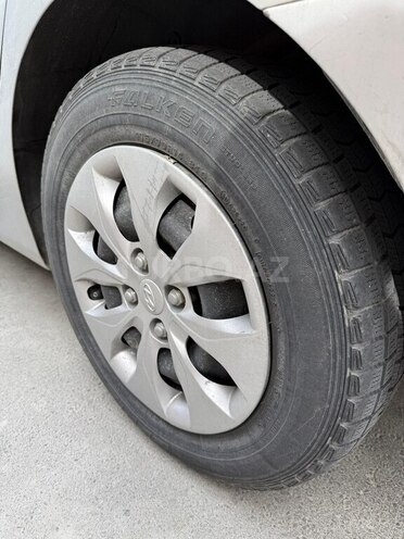 Hyundai Accent 2015, 170,000 km - 1.6 l - Bakı