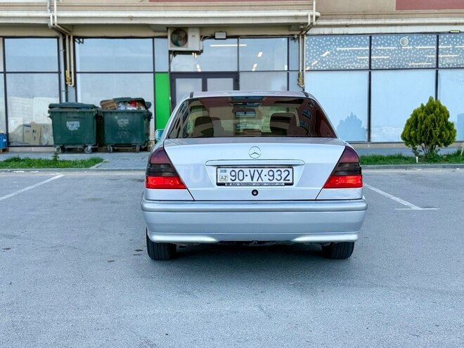 Mercedes C 180 1999, 254,000 km - 1.8 л - Bakı