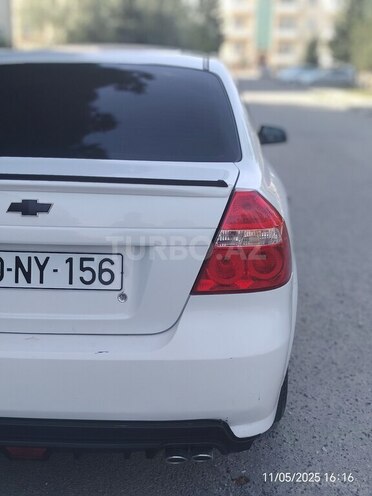 Chevrolet Aveo-7