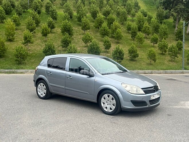 Opel Astra 2005, 235,000 km - 2.0 l - Bakı
