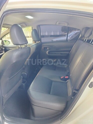 Toyota Aqua 2017, 130,000 km - 1.5 l - Bakı