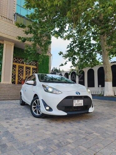 Toyota Aqua 2017, 130,000 km - 1.5 l - Bakı