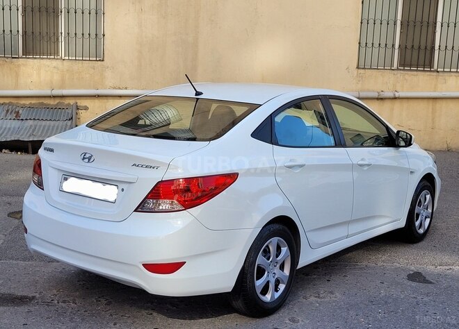 Hyundai Accent 2014, 195,000 km - 1.4 л - Bakı