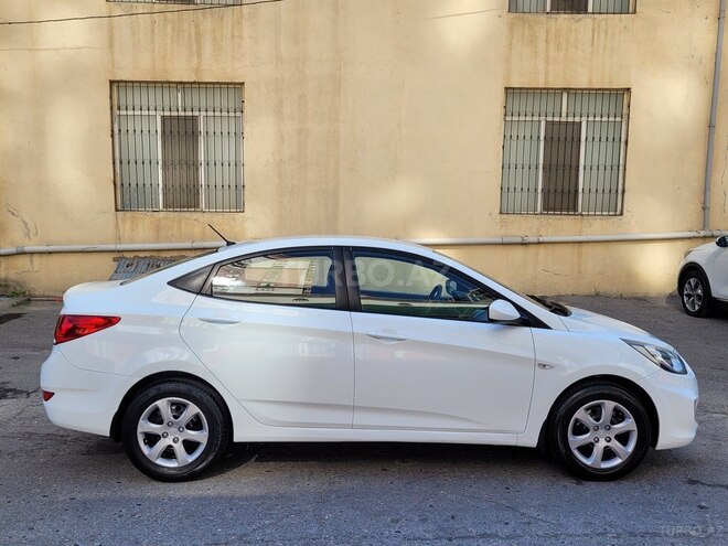 Hyundai Accent 2014, 195,000 km - 1.4 л - Bakı