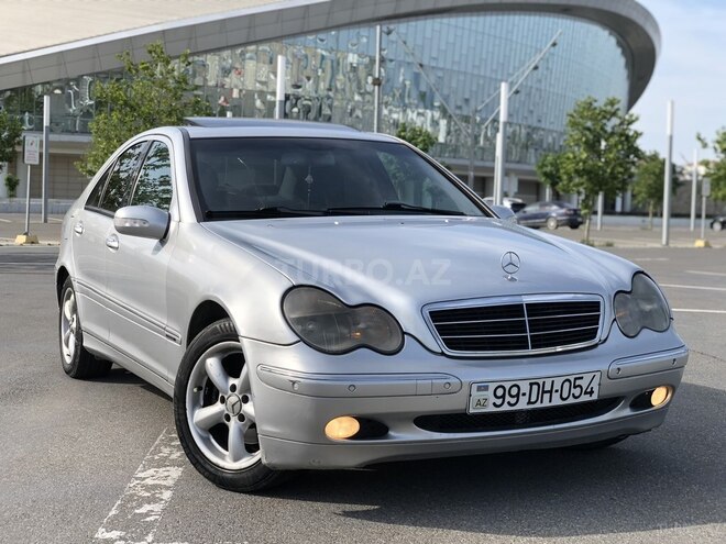 Mercedes C 180 2001, 438,000 km - 2.0 l - Bakı