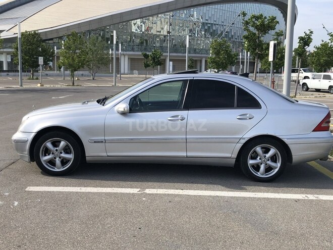Mercedes C 180 2001, 438,000 km - 2.0 l - Bakı