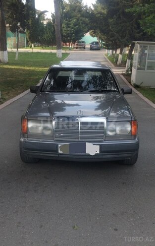 Mercedes E 230 1990, 281,000 km - 2.3 l - Bakı