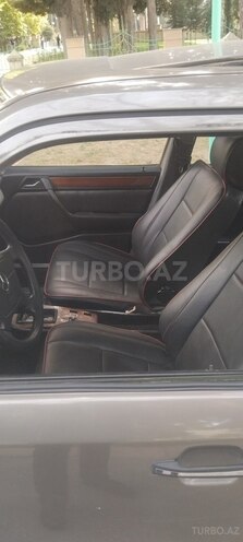 Mercedes E 230 1990, 281,000 km - 2.3 l - Bakı