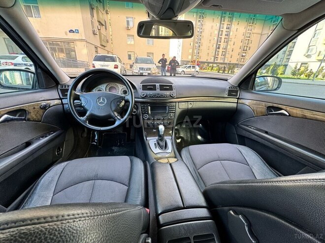 Mercedes E 220 d 2002, 403,000 km - 2.2 l - Bakı