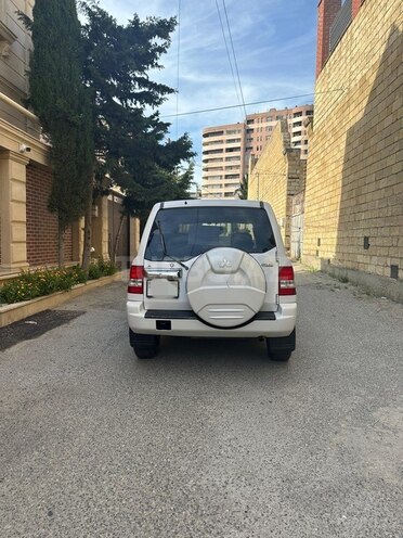 Mitsubishi Pajero io 2001, 317,000 km - 2.0 l - Bakı
