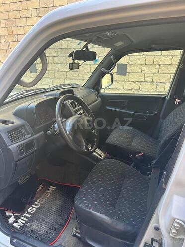 Mitsubishi Pajero io 2001, 317,000 km - 2.0 l - Bakı