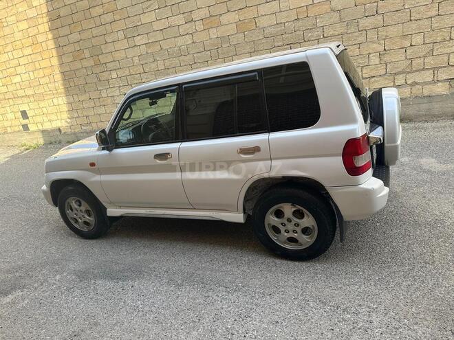 Mitsubishi Pajero io 2001, 317,000 km - 2.0 l - Bakı