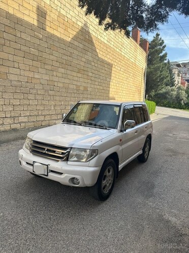 Mitsubishi Pajero io 2001, 317,000 km - 2.0 l - Bakı