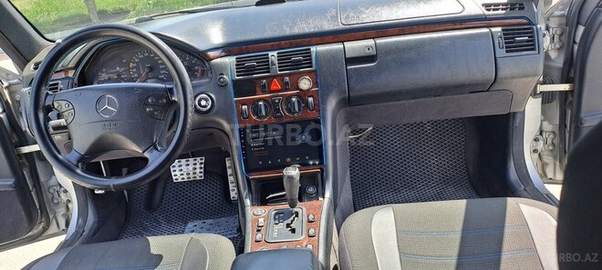 Mercedes E 230 1997, 440,000 km - 2.3 l - Bakı