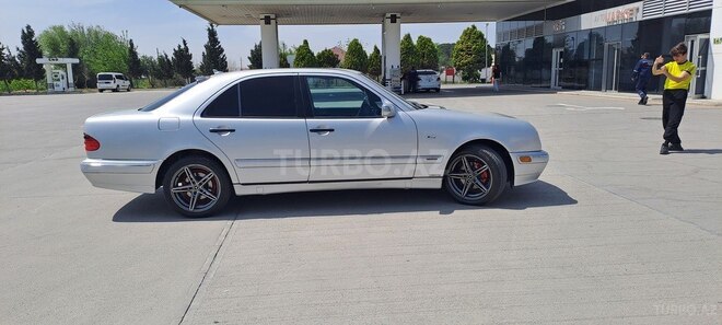 Mercedes E 230 1997, 440,000 km - 2.3 l - Bakı