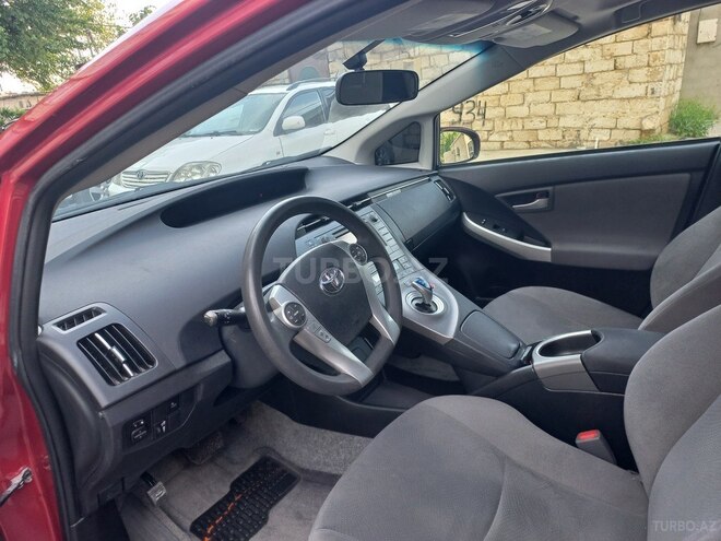 Toyota Prius 2015, 164,000 km - 1.8 л - Bakı
