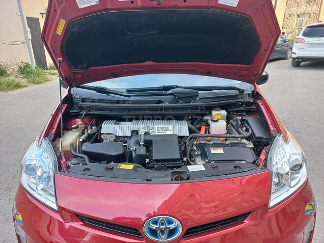 Toyota Prius 2015, 164,000 km - 1.8 л - Bakı