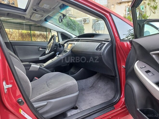 Toyota Prius 2015, 164,000 km - 1.8 л - Bakı