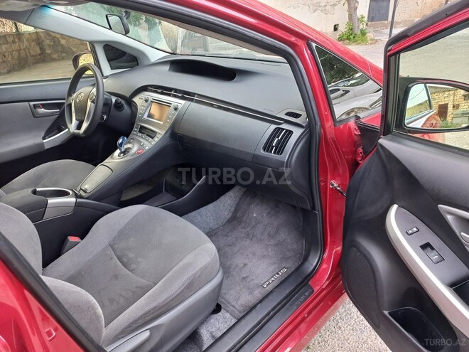 Toyota Prius 2015, 164,000 km - 1.8 л - Bakı