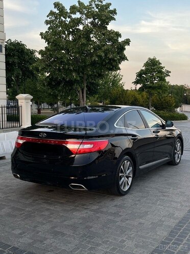 Hyundai Grandeur 2015, 178,000 km - 2.2 л - Bakı