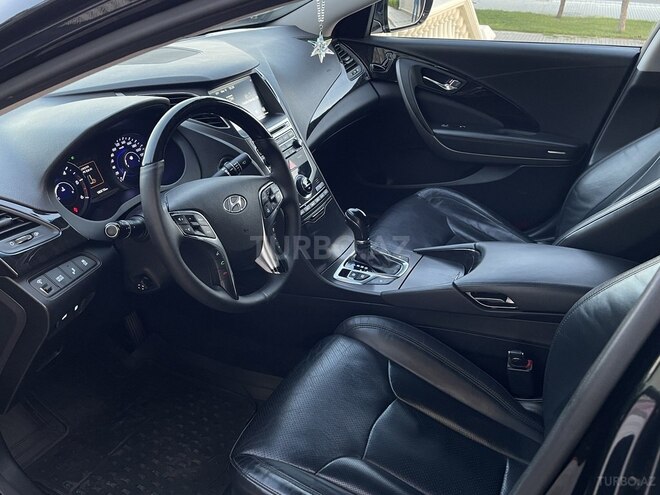 Hyundai Grandeur 2015, 178,000 km - 2.2 л - Bakı