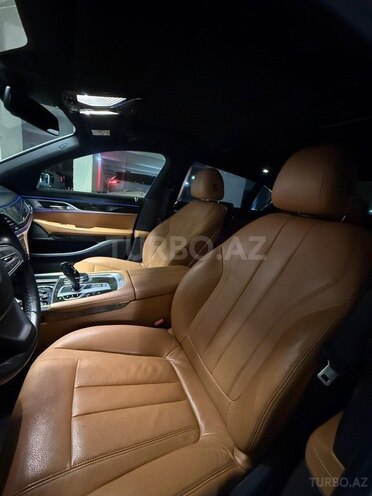 BMW 730 2019, 82,000 km - 2.0 л - Bakı