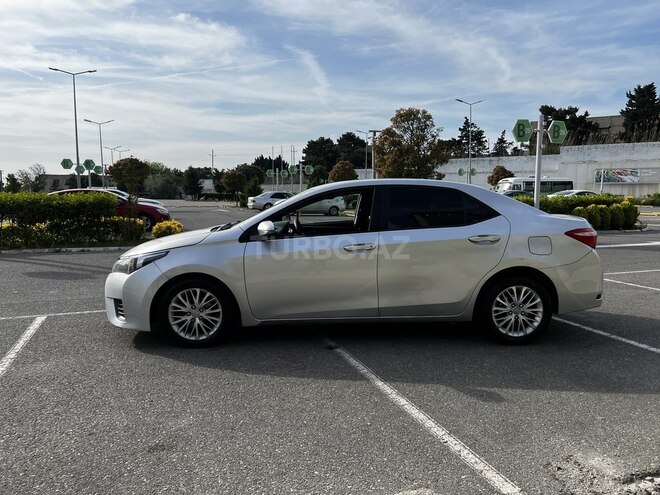 Toyota Corolla 2016, 216,000 km - 1.4 л - Bakı